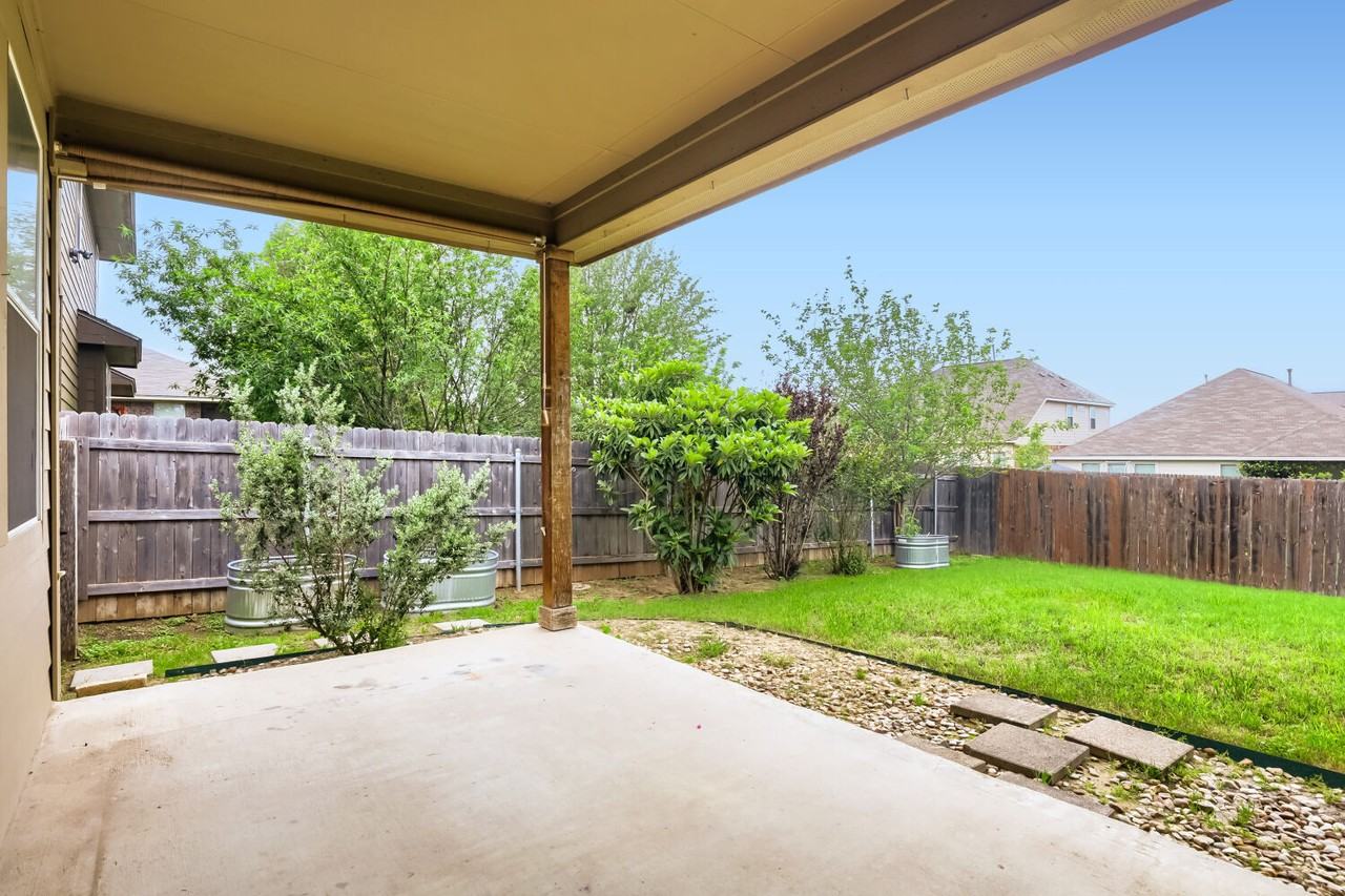 183 Blossom Valley Strm - Photo 7 of 23