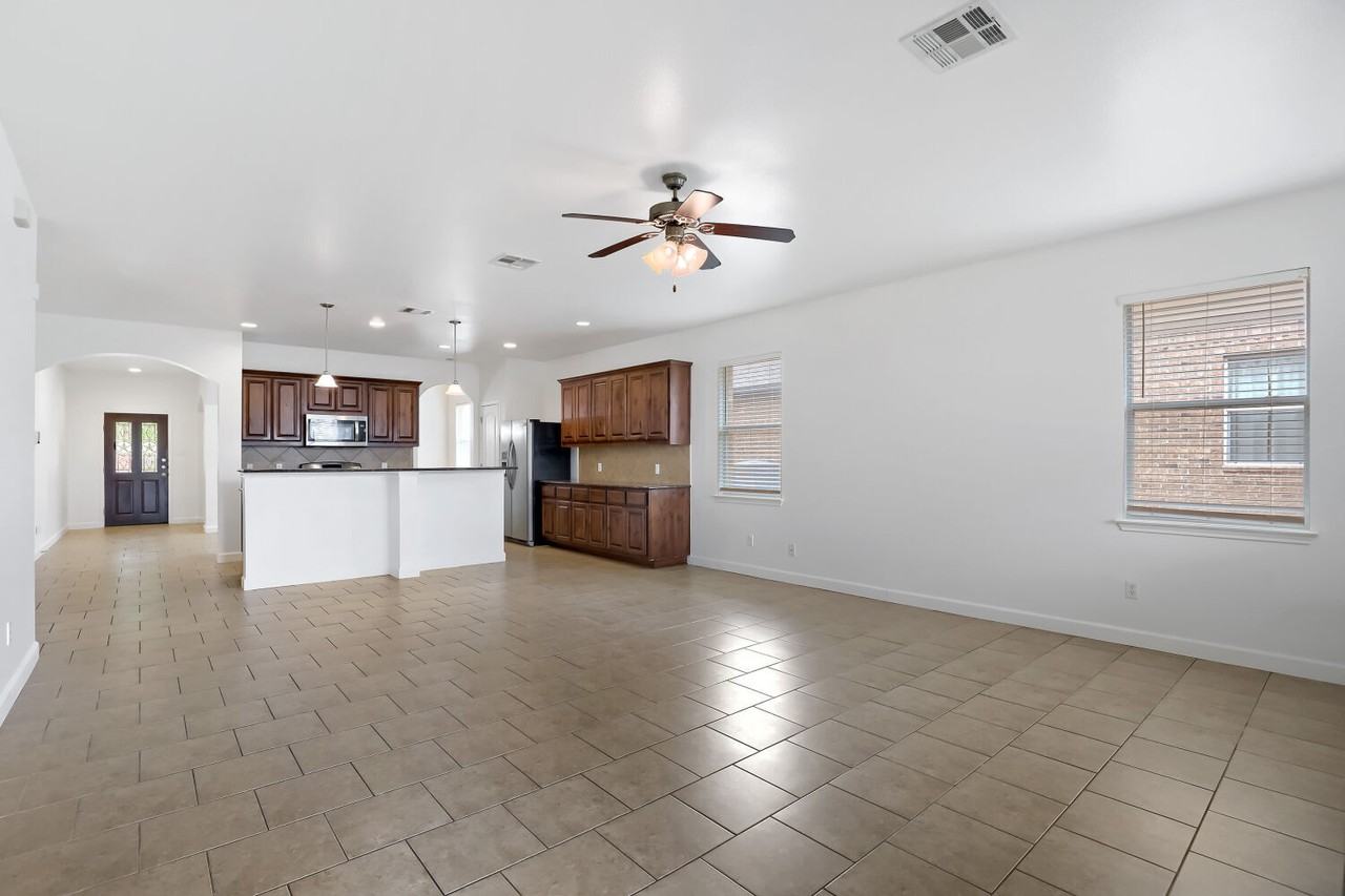 183 Blossom Valley Strm - Photo 6 of 23