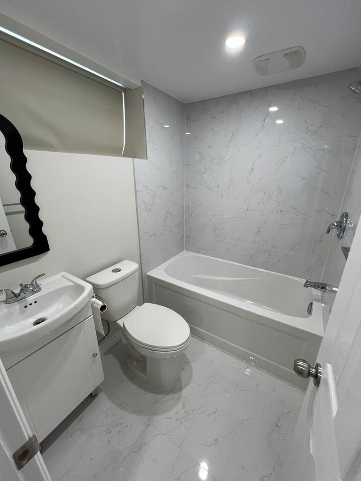 18 Gilroy Dr #3 - Photo 5 of 5
