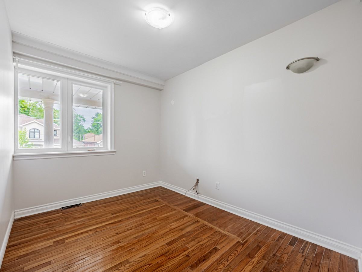 122 Maybourne Ave - Photo 6 of 12