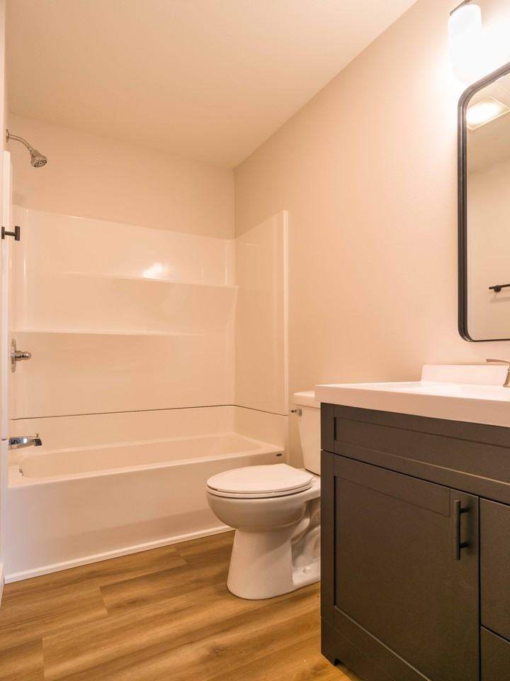 821 Jefferson Ave #1 - Photo 6 of 7