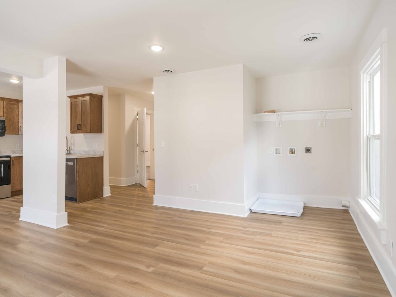 821 Jefferson Ave #1 - Photo 5 of 7