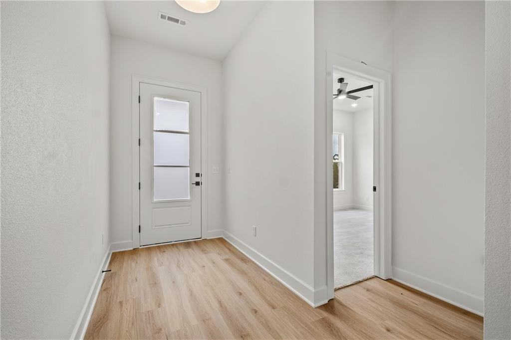 490 Apollo Dr - Photo 4 of 33