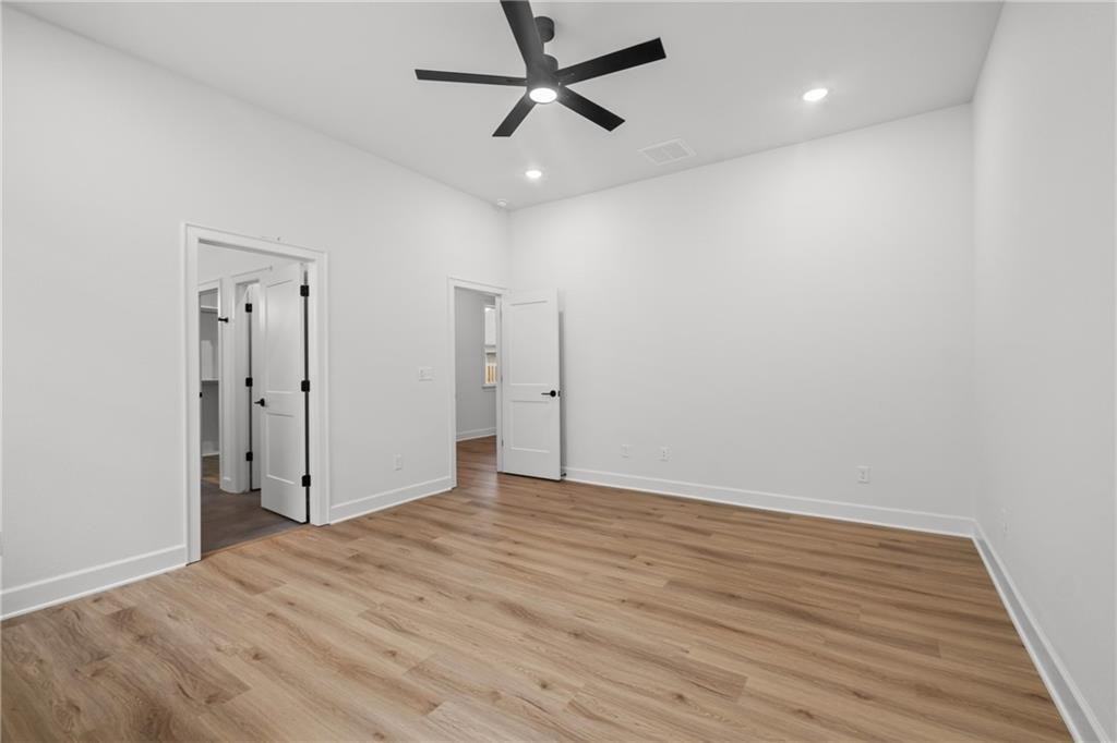 490 Apollo Dr - Photo 7 of 33