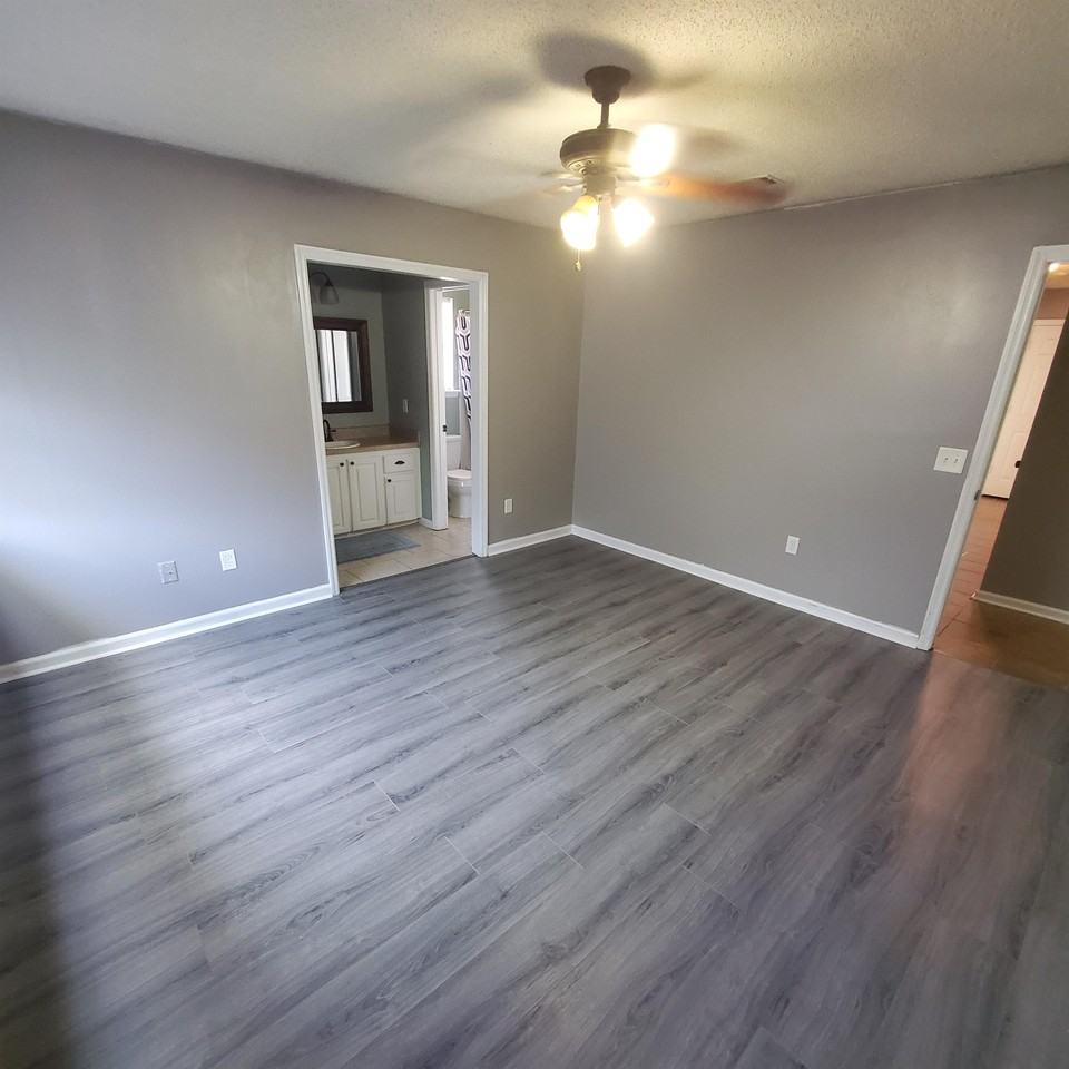 953 Wedgewood Way - Photo 5 of 11