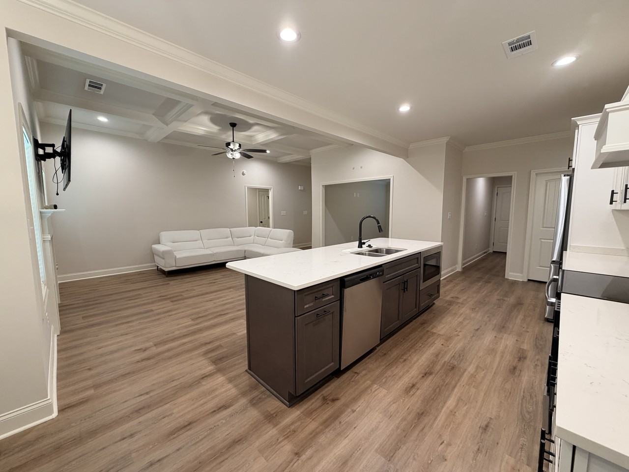 109 Mink Way - Photo 4 of 19