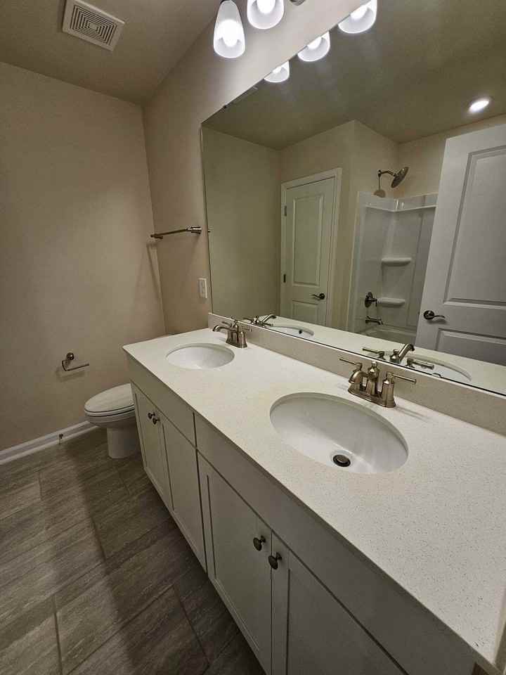 300 Abbots Mill Dr #1 - Photo 2 of 22