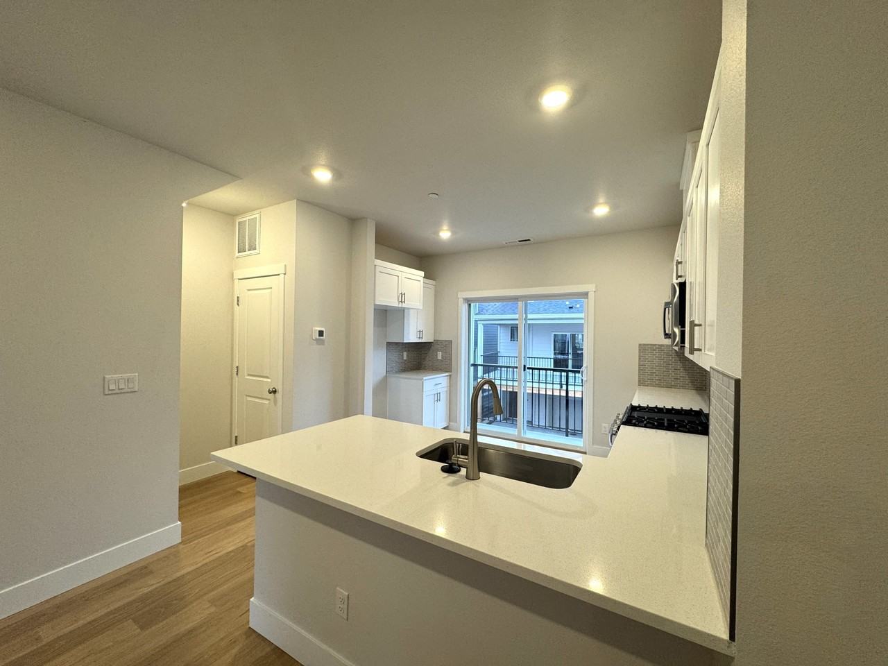 15083 Nw Ethel Ln - Photo 3 of 25