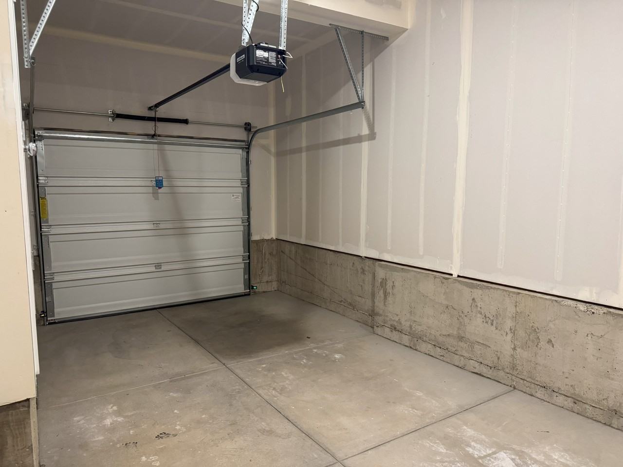 15083 Nw Ethel Ln - Photo 4 of 25