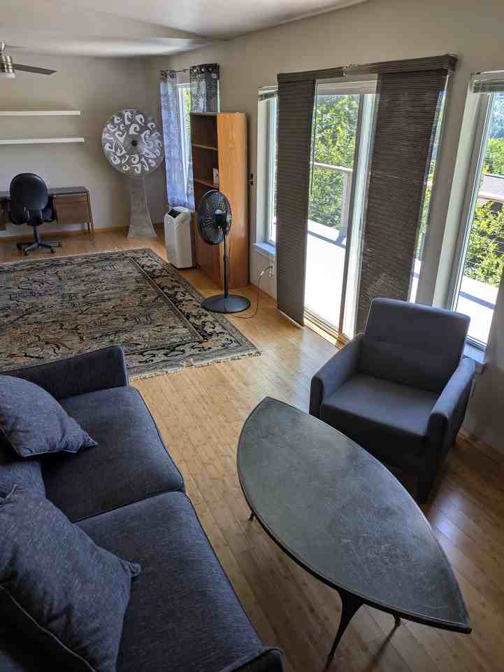 4565 21st Ave Sw - Photo 2 of 27