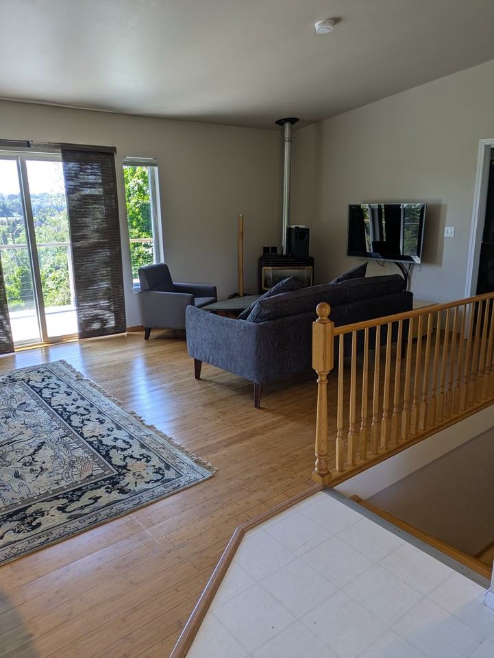 4565 21st Ave Sw - Photo 3 of 27