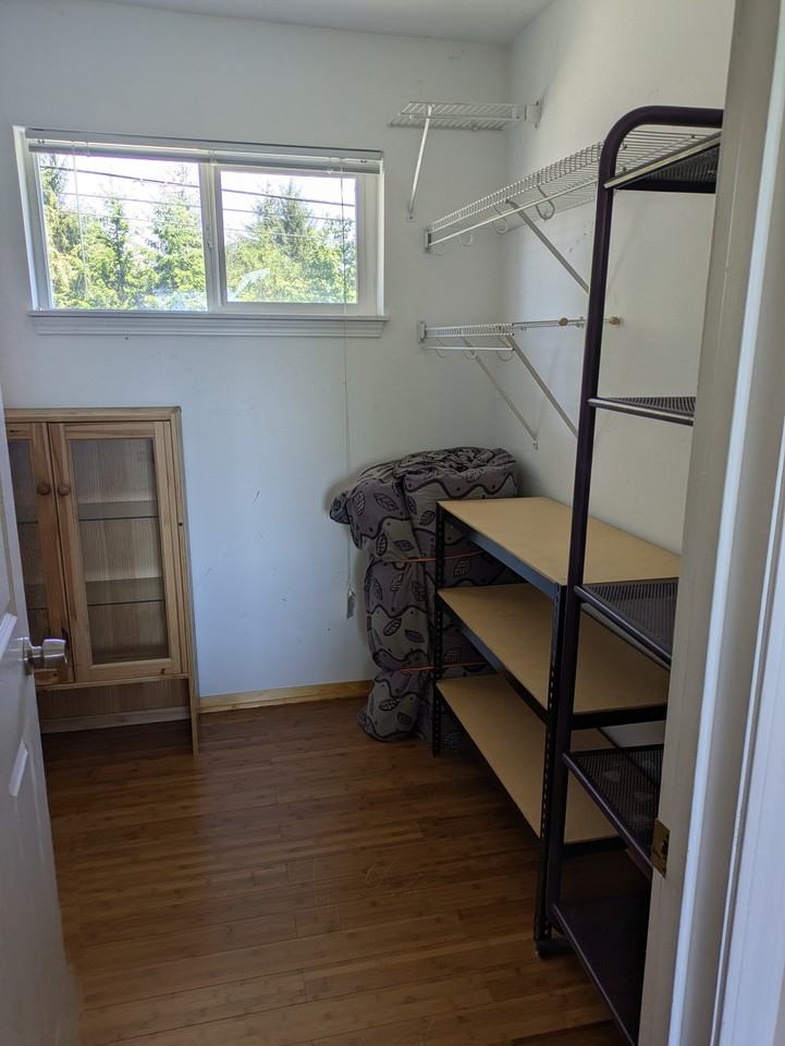4565 21st Ave Sw - Photo 6 of 27