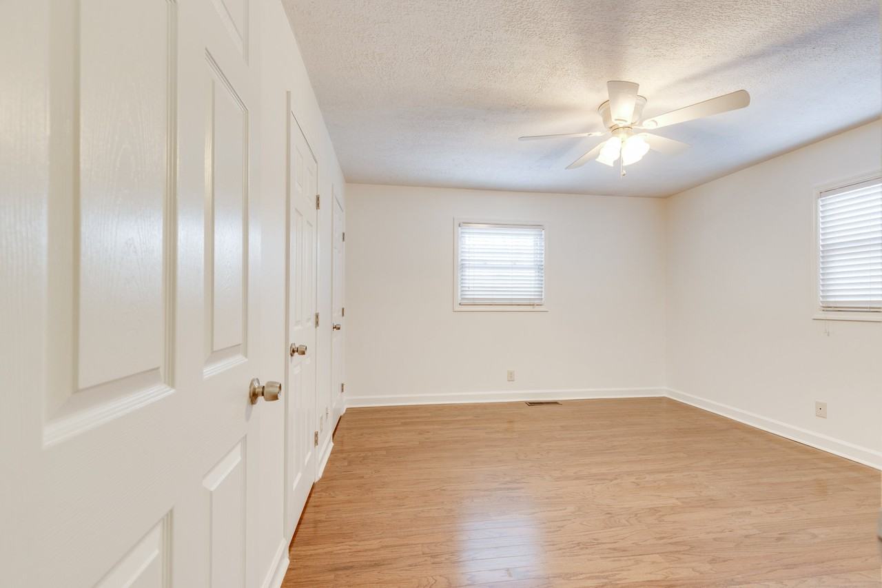 111 Daniels Dr - Photo 7 of 23