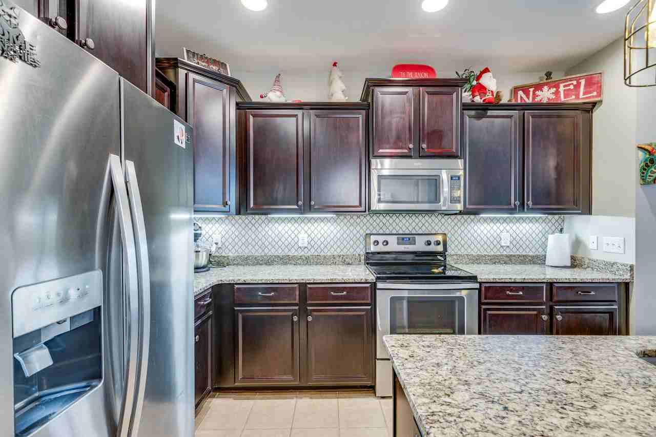 3005 Hebron Trace Dr - Photo 4 of 33
