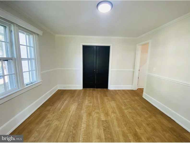 201 Truitt St - Photo 5 of 18