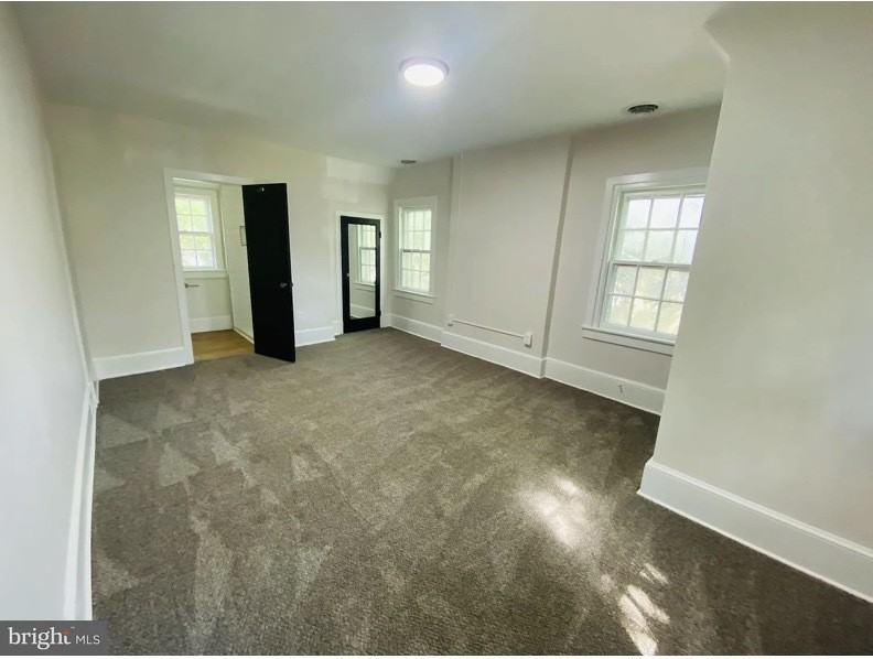 201 Truitt St - Photo 3 of 18