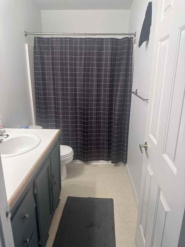 684 W Rams Hill St - Photo 4 of 10