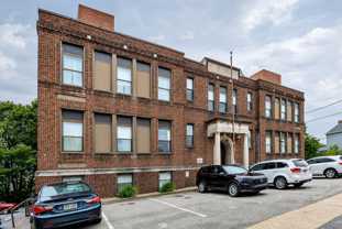 *** North Hills Apartments for rent * Pet Friendly * Central A/C * Spacious * Available Now *** - Photo 1 of 1