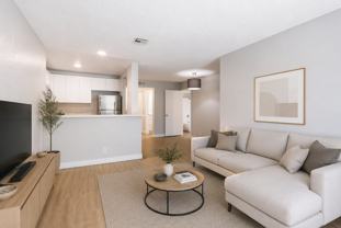 Alexandria II Apartments | Spacious 2 - Photo 1 of 1