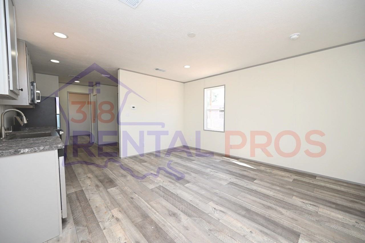 218 Kathryn Ln - Photo 2 of 17