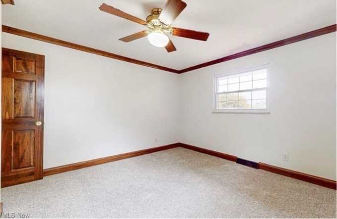 240 Stardust Dr - Photo 2 of 22
