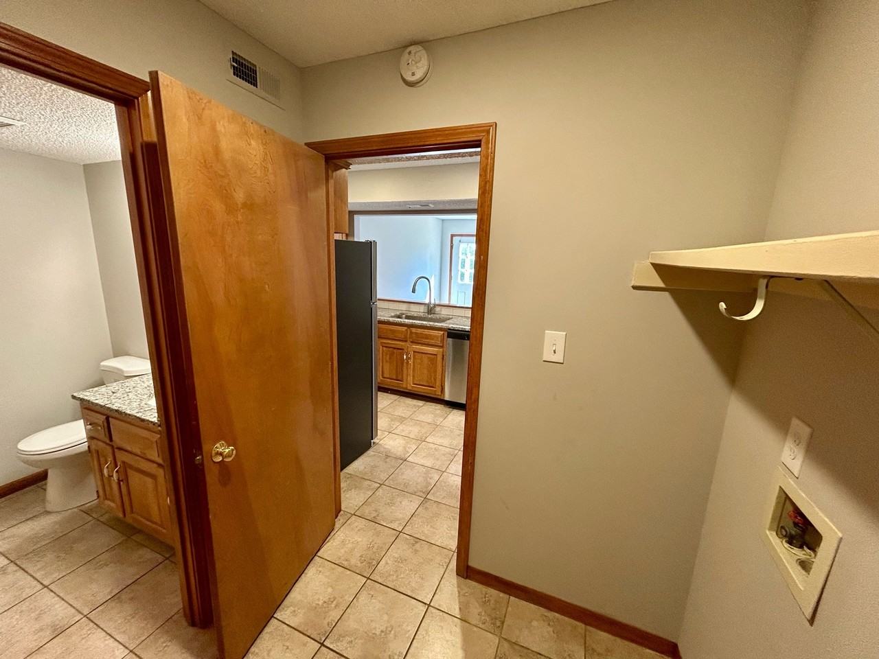 2519 Crestline Ct - Photo 5 of 11
