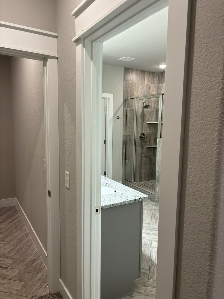 1051 Little Osage Ave - Photo 6 of 15