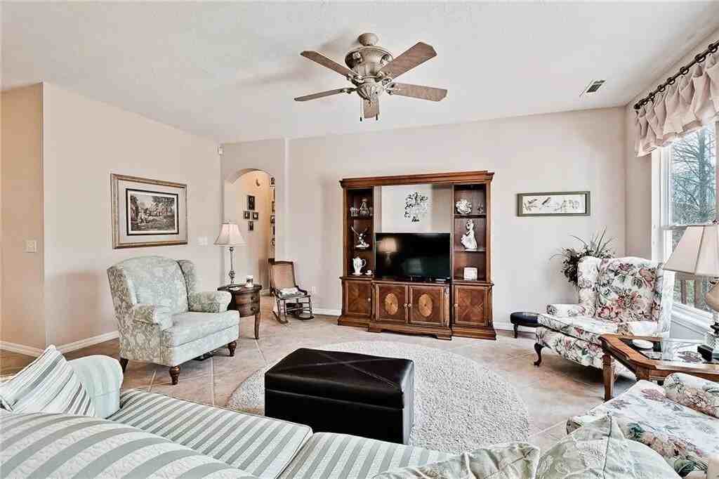 15 Glenbrook Ln - Photo 7 of 14