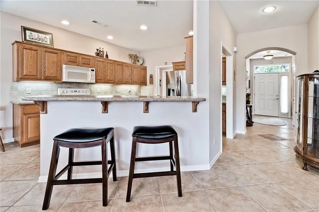 15 Glenbrook Ln - Photo 2 of 14