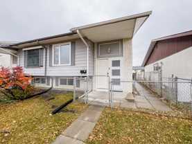 79 Granby Bay - Photo 1 of 1