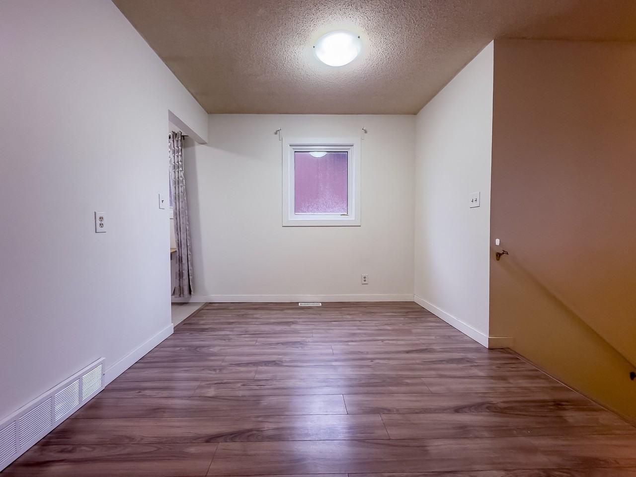 79 Granby Bay - Photo 6 of 10