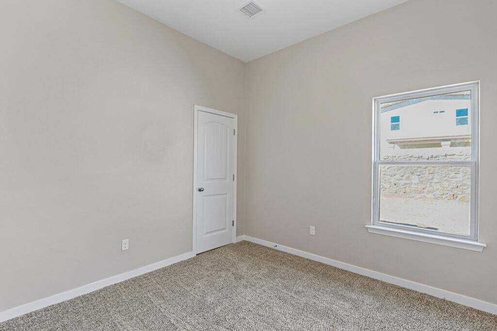 904 Ada Ln - Photo 7 of 28