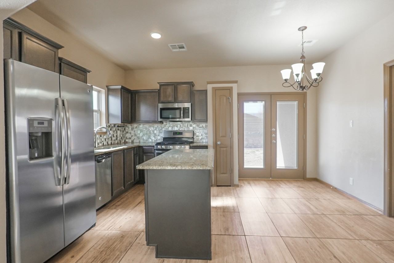 4941 Ruben Soto Dr - Photo 4 of 15