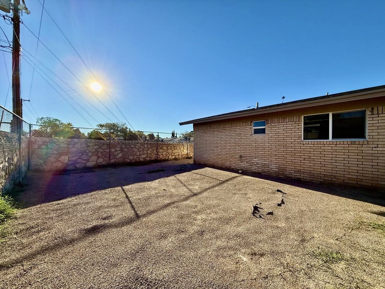 10833 Cardigan Dr - Photo 4 of 25