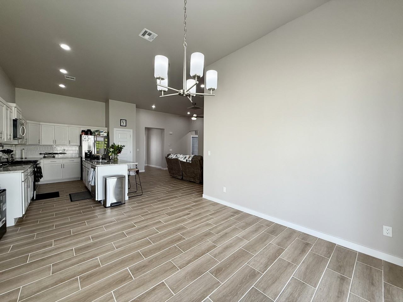 51069 Purple Mat Ave - Photo 2 of 49