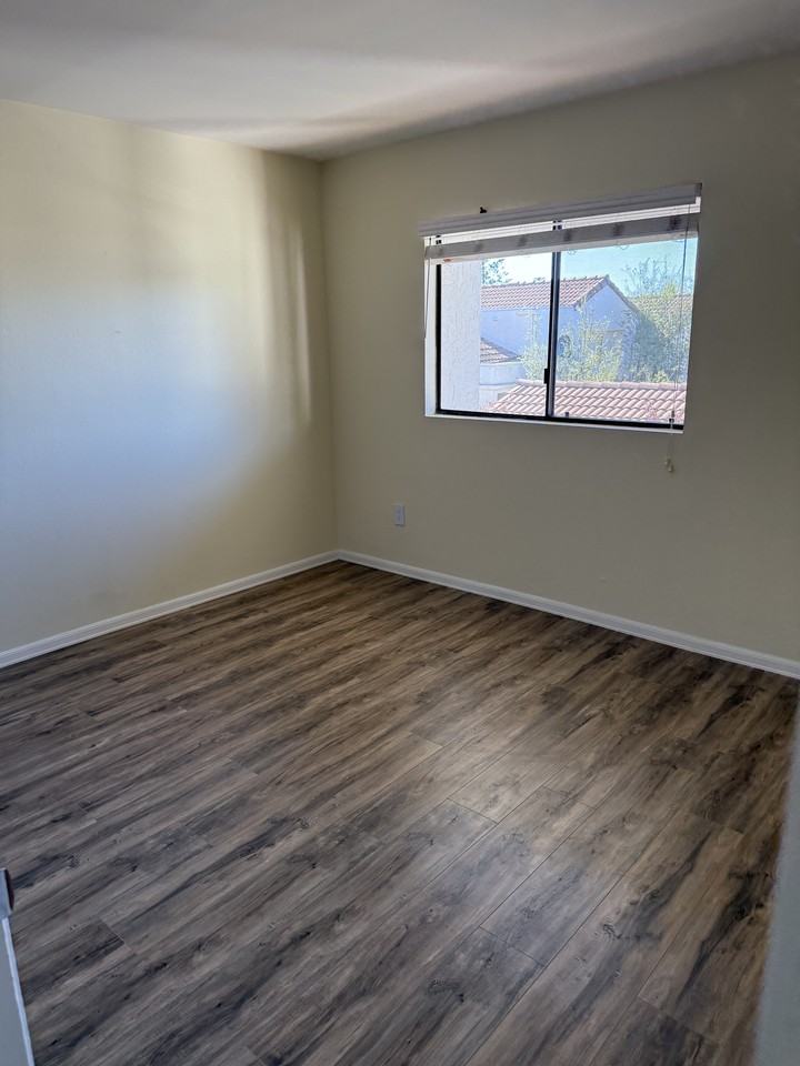 313 Crocus Ct #1 - Photo 3 of 30
