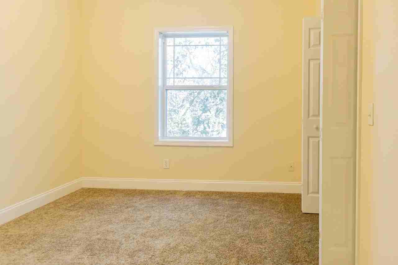 487 4th Ave S - Photo 4 of 13