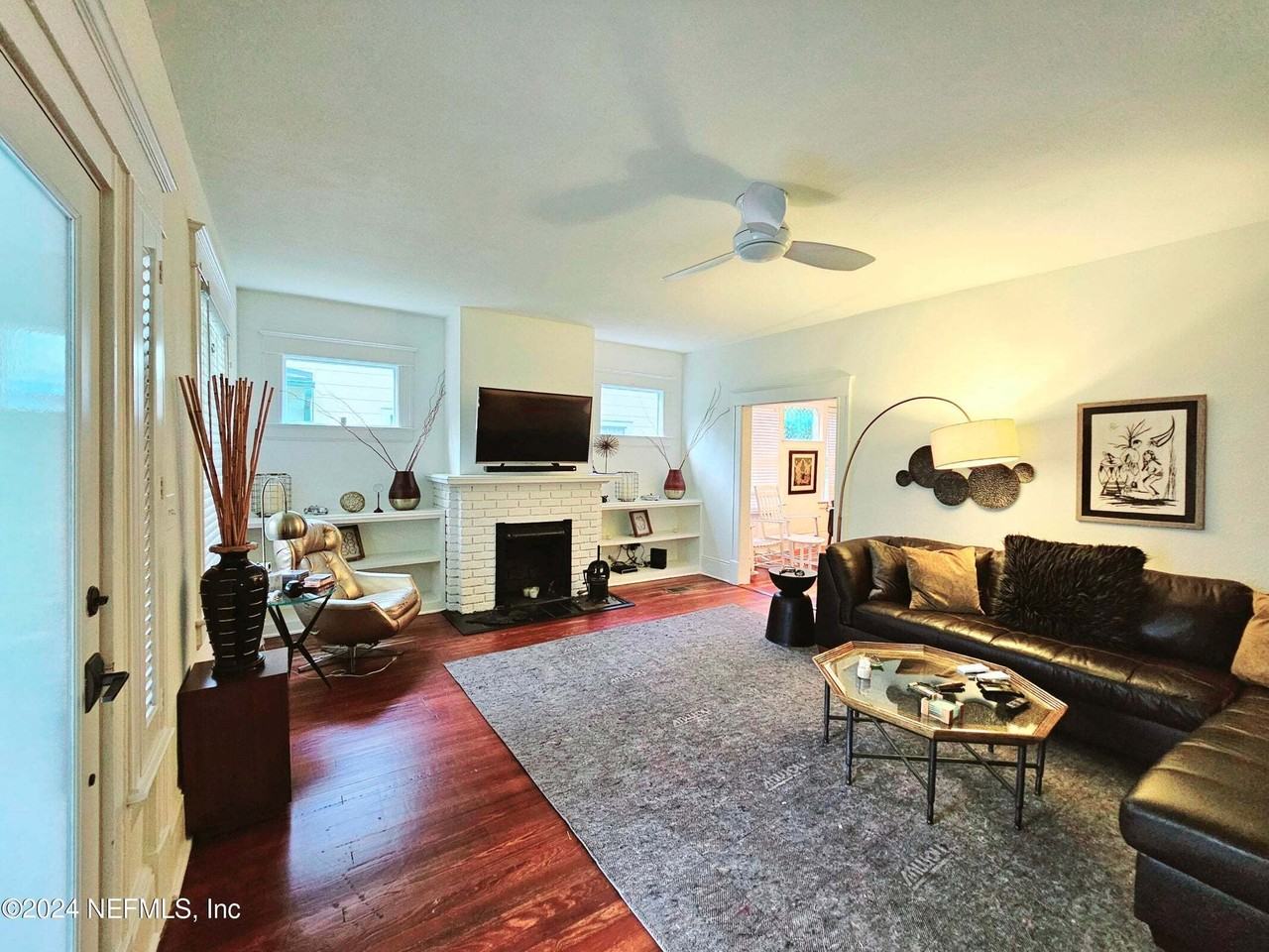 2776 Herschel St - Photo 2 of 20