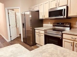 68 Upshire Path - Photo 4 of 9