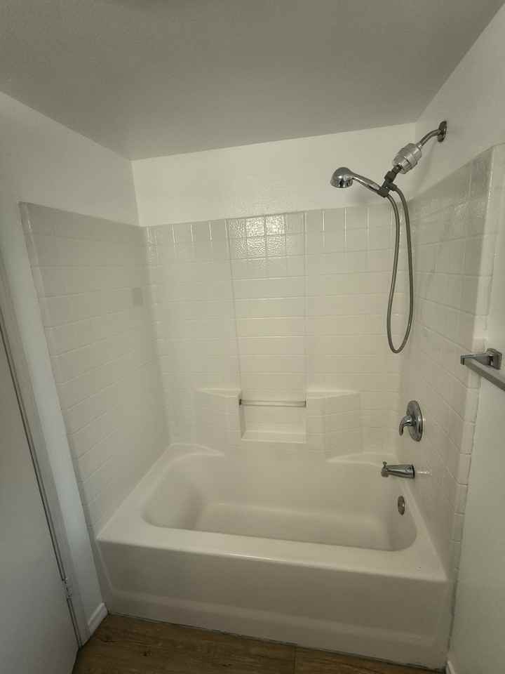 9015 Campo Rd - Photo 6 of 12