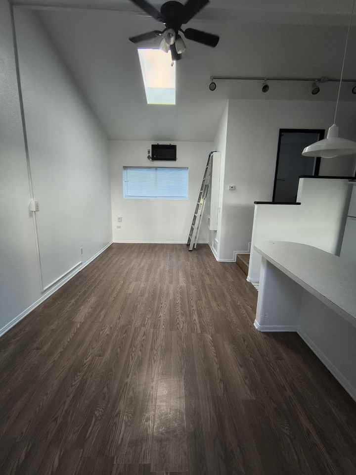 9015 Campo Rd - Photo 2 of 12