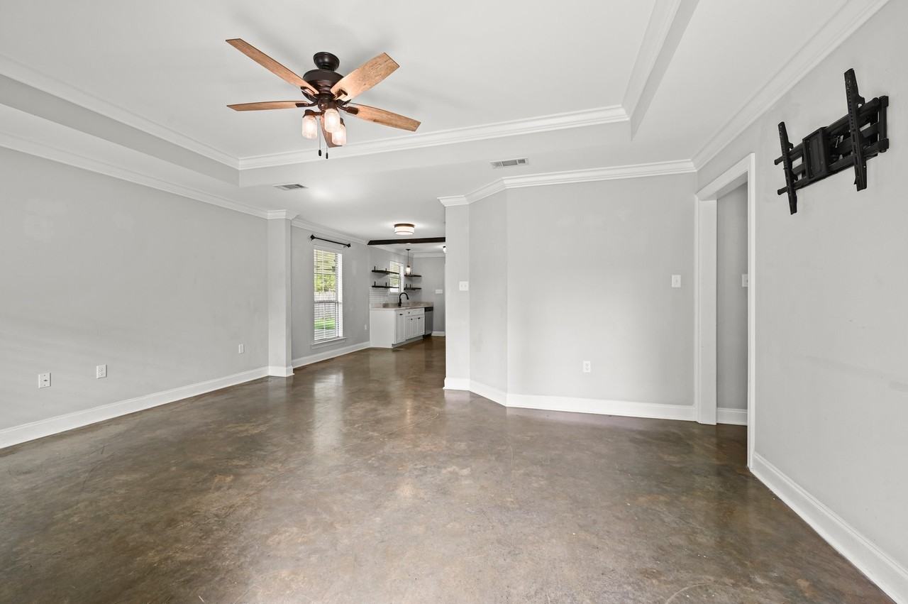 32590 Weiss Rd - Photo 5 of 21