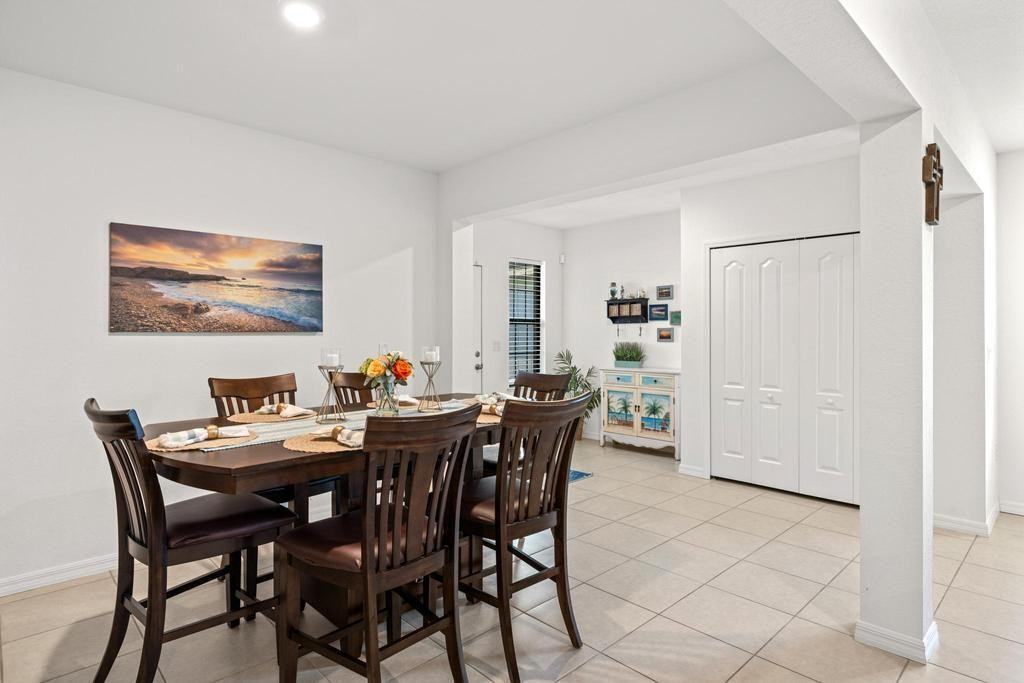 15257 Mille Fiore Blvd - Photo 4 of 40