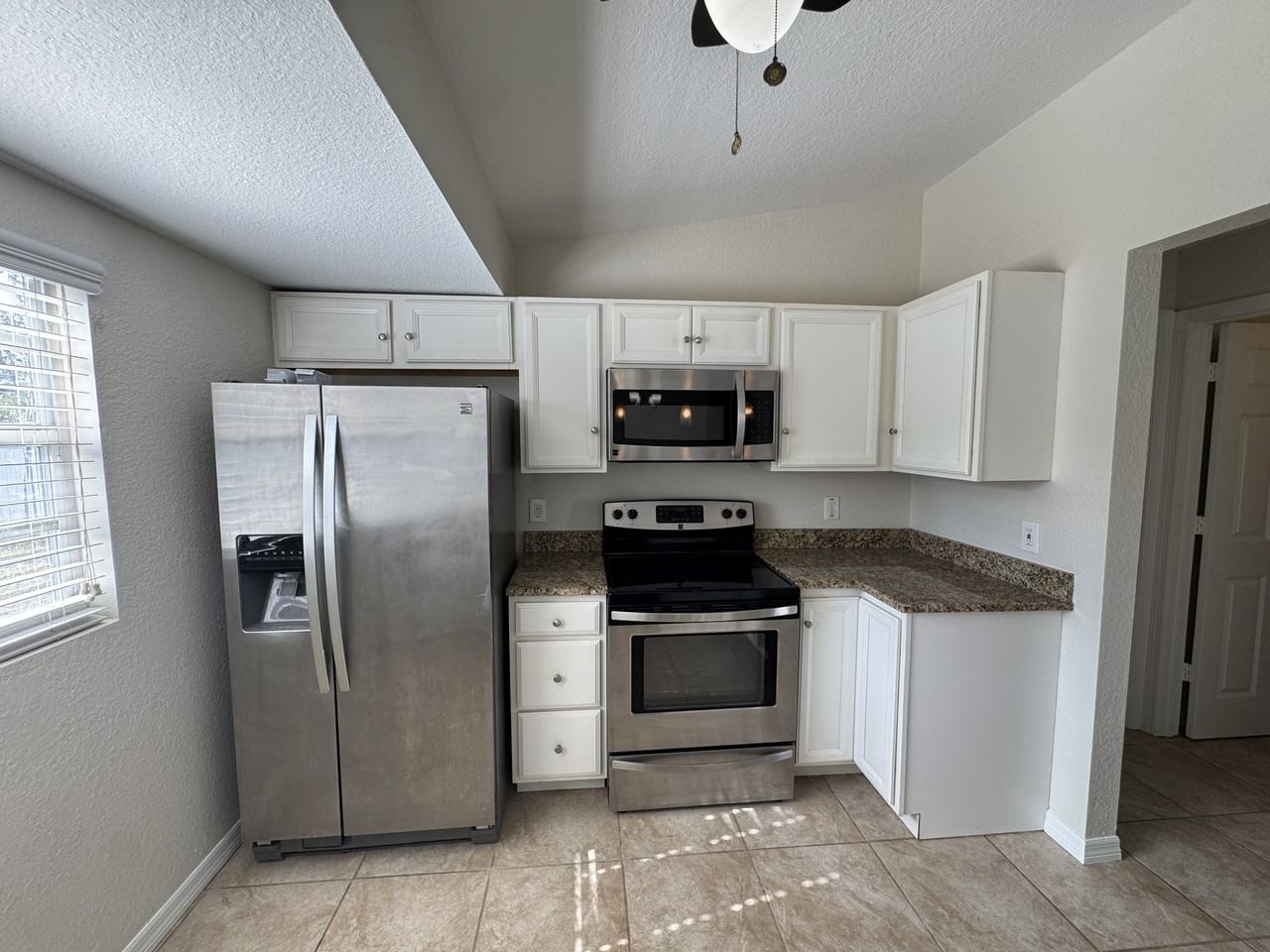 4343 Belladonna Ave - Photo 4 of 20
