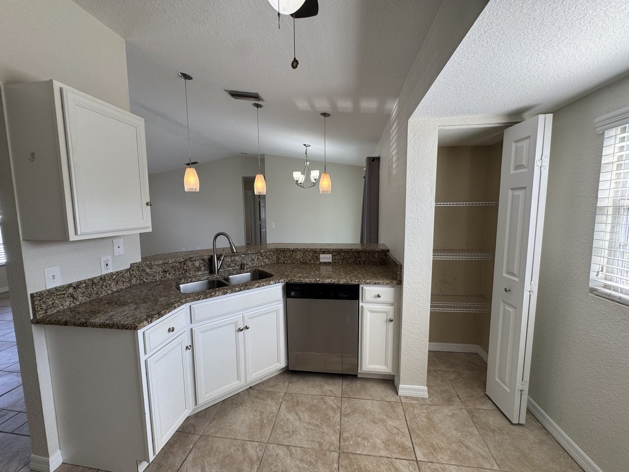 4343 Belladonna Ave - Photo 5 of 20