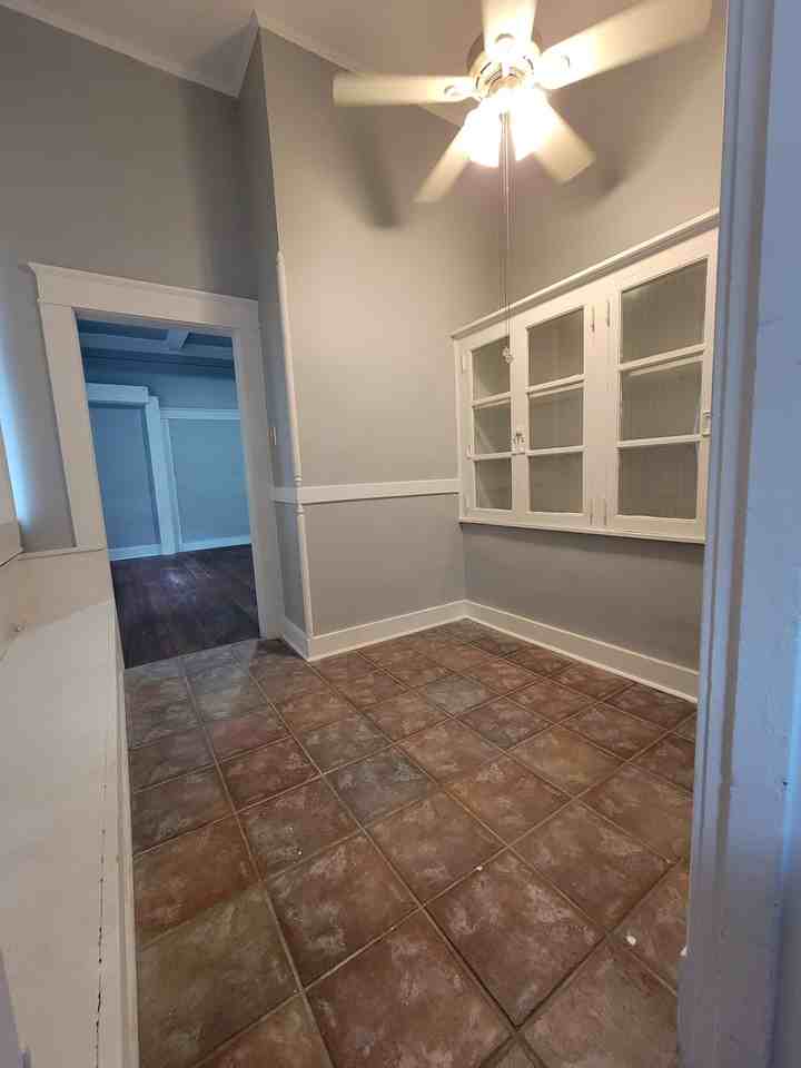 613 W Pine St #2 - Photo 4 of 6