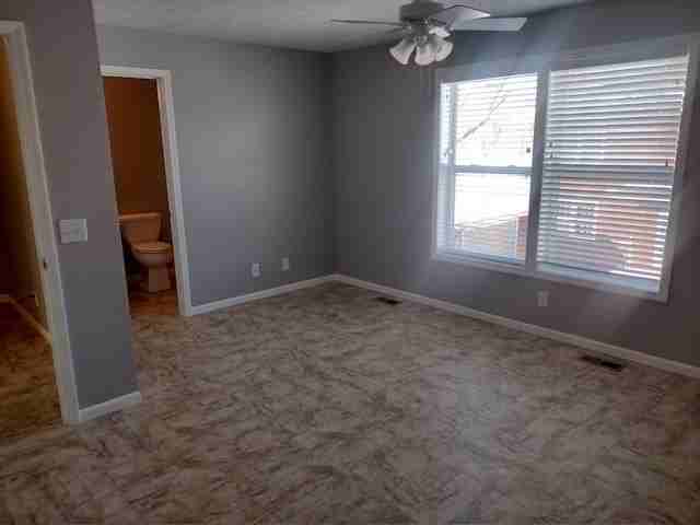 915 N Riverside Dr #1 - Photo 3 of 17
