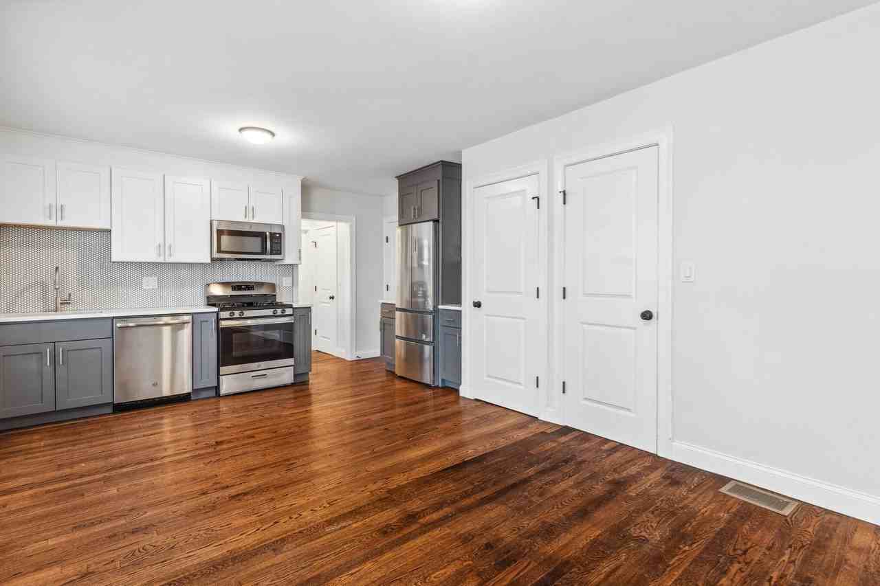 183 Whitwell St #1 - Photo 2 of 13