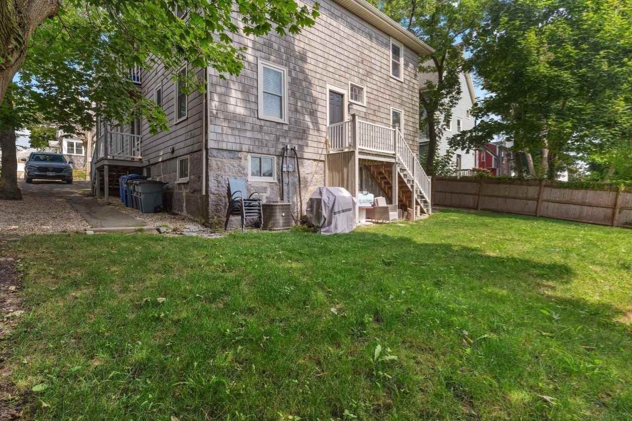 183 Whitwell St #1 - Photo 5 of 13