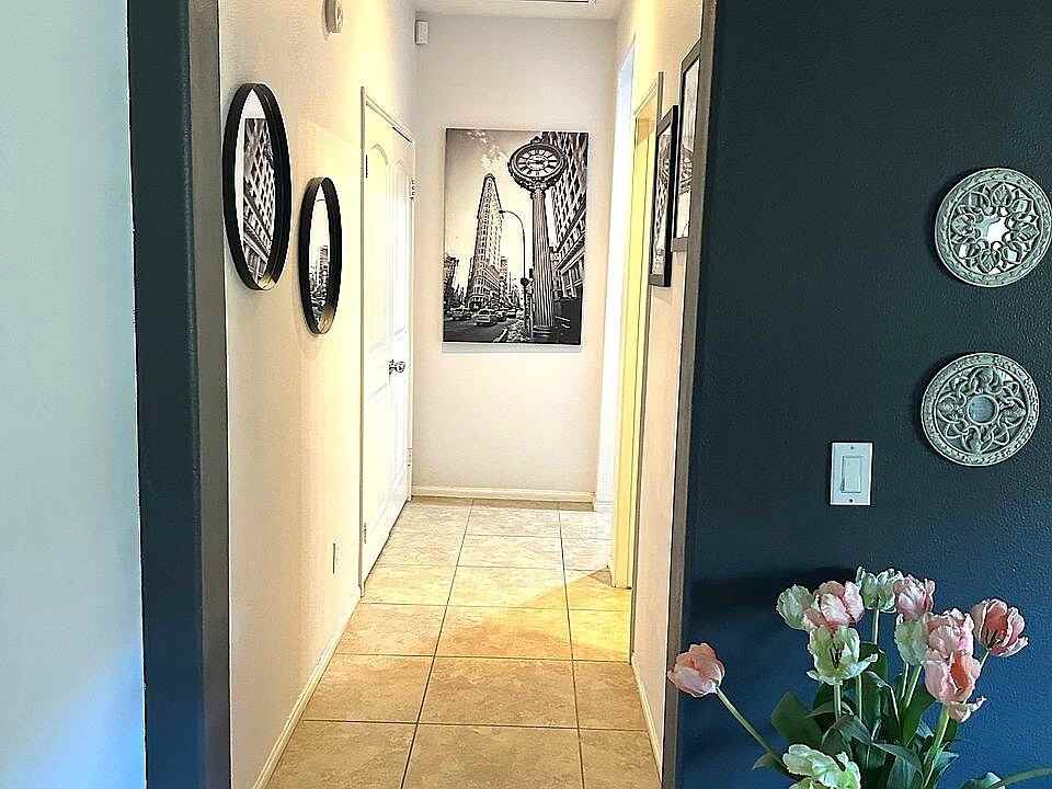 250 Paseo Bravo - Photo 4 of 17